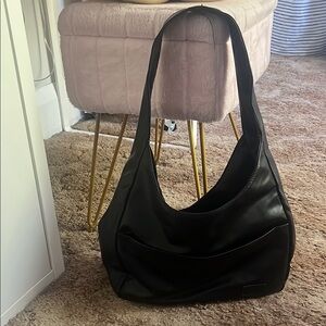 Elegant Black Women's Shoulder Bag